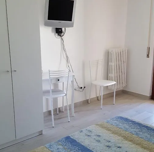 Nancy House * Firenze