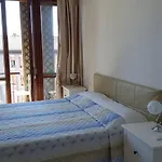 Guest house Nancy House 2*