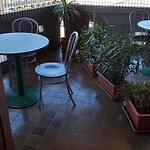 Nancy House 2*