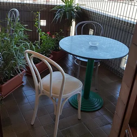 בית הארחה Nancy House